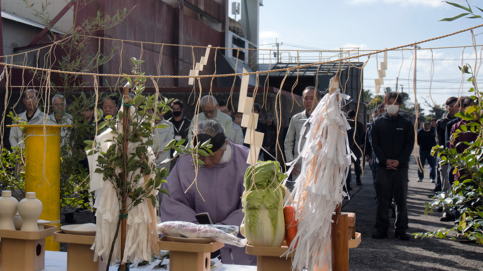 < 徳和瀬工場 製糖安全祈願祭 >
